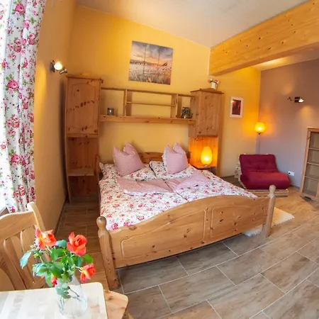 Ranchzimmer Am Hippo-campus Reit- Und Therapiezentrum * Deutsch Haslau