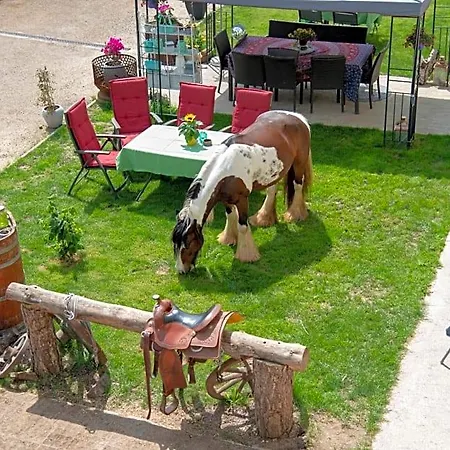 Ranchzimmer Am Hippo-campus Reit- Und Therapiezentrum Alojamento de Acomodação e Pequeno-almoço 3*