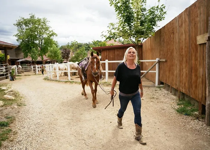 Ranchzimmer Am Hippo-campus Reit- Und Therapiezentrum Bed & Breakfast Deutsch Haslau
