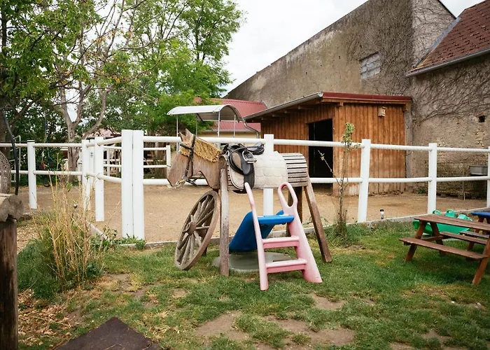 Bed & Breakfast Ranchzimmer Am Hippo-campus Reit- Und Therapiezentrum Deutsch Haslau